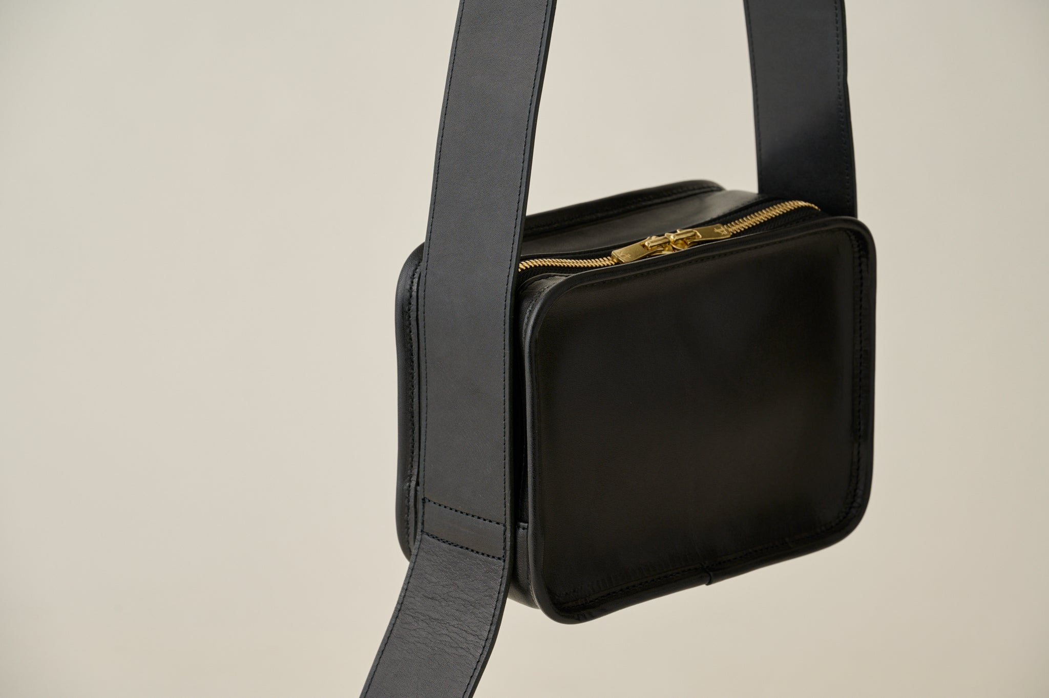 LIMITED】Leather Shoulder Mini Book Bag / BLACK / LIFESTYLIST