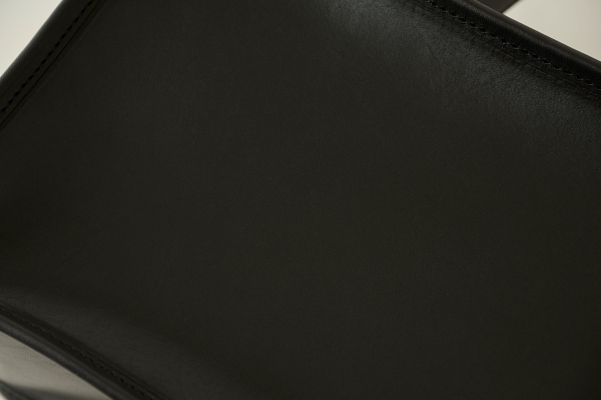 Leather Tool Box Bag │ LIFESTYLIST