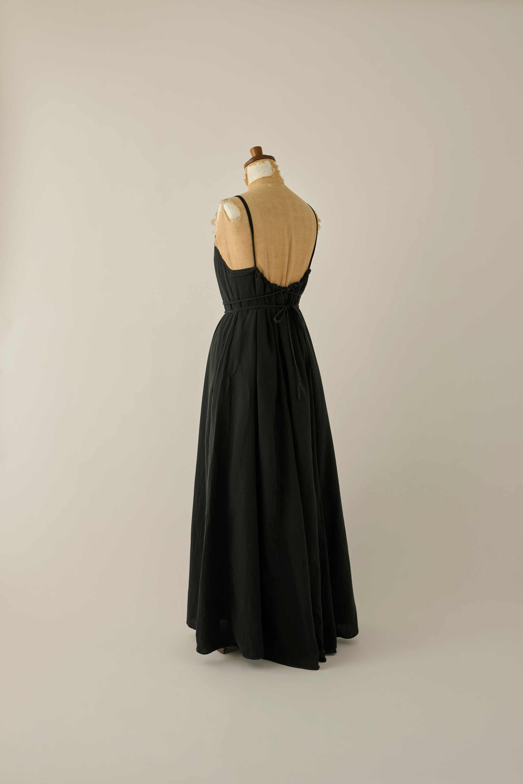 ワンピース LIFESTYLIST Calm Dress kuro Calm Dress kuro │ LIFESTYLIST