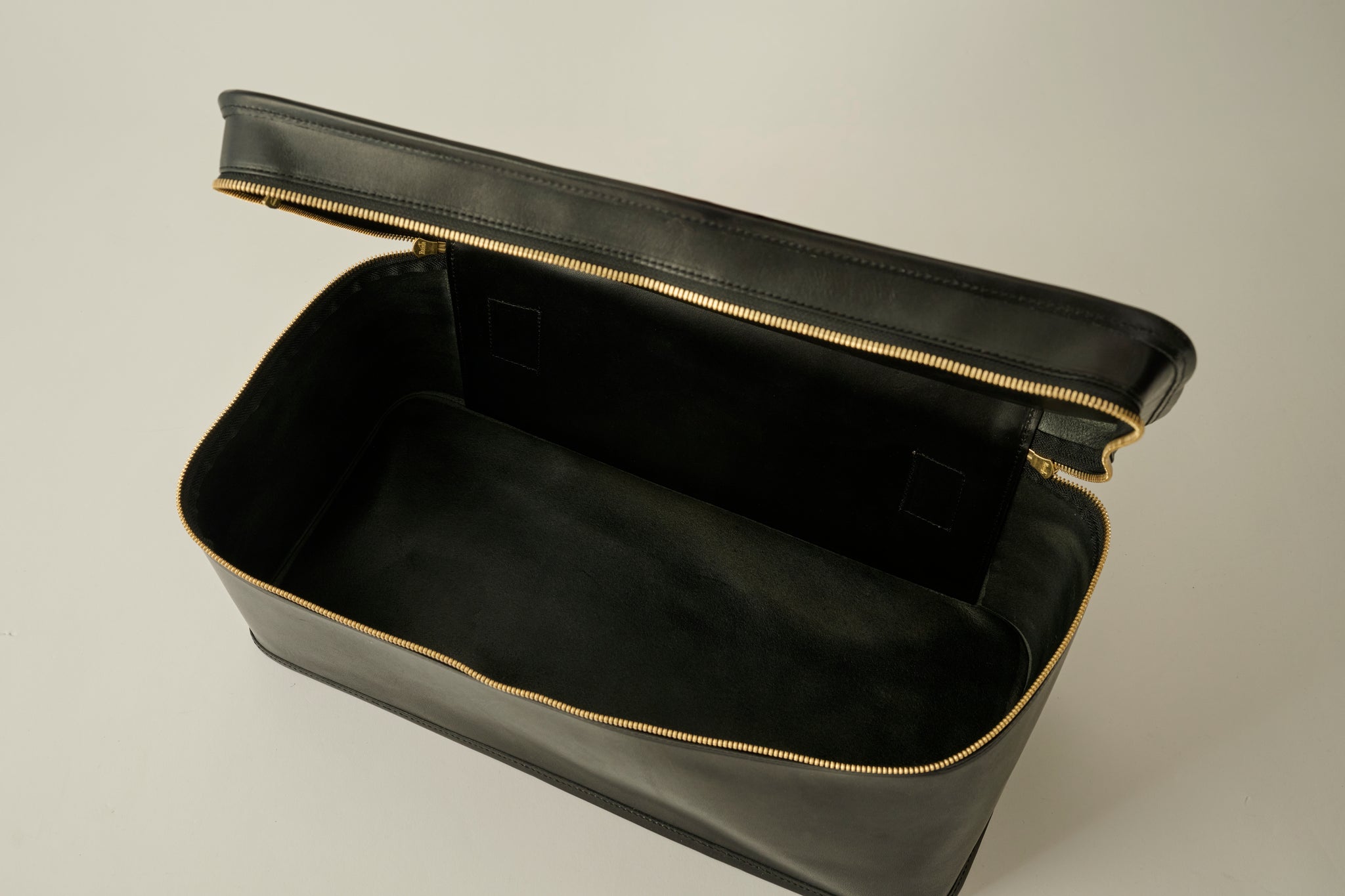 LIFE STYLIST レザー バニティボックスバッグ黒美品大田由香梨 