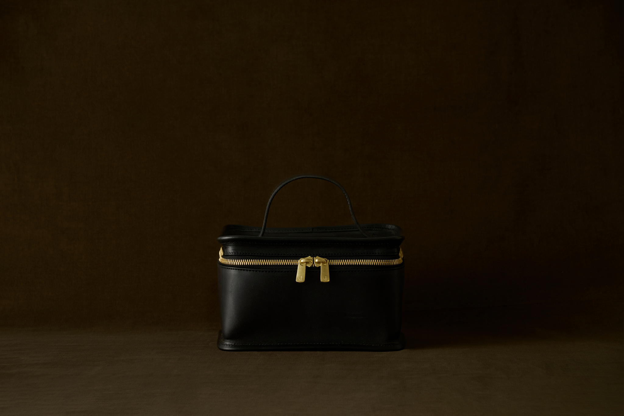 LIFESTYLIST ライフスタイリスト カードケース Popular item – LIFESTYLIST